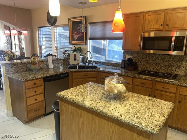 6596 Secluded Avenue, Las Vegas, NV 89110