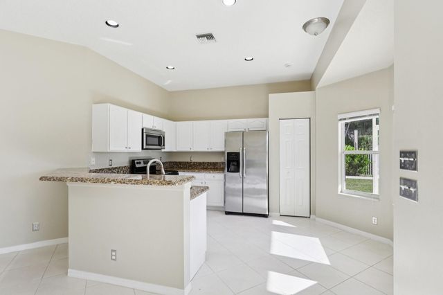 3746 Old Lighthouse Circle, Wellington, FL 33414