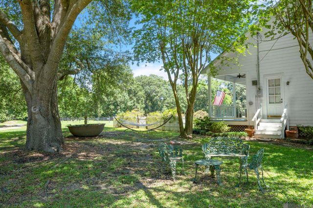 5474 Bayou Paul Rd, St Gabriel, LA 70776