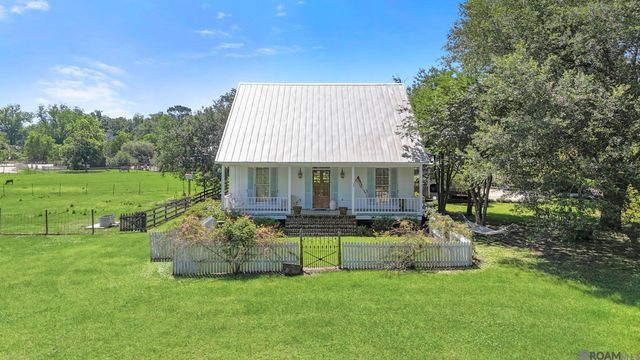 5474 Bayou Paul Rd, St Gabriel, LA 70776