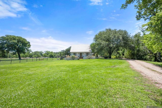 5474 Bayou Paul Rd, St Gabriel, LA 70776