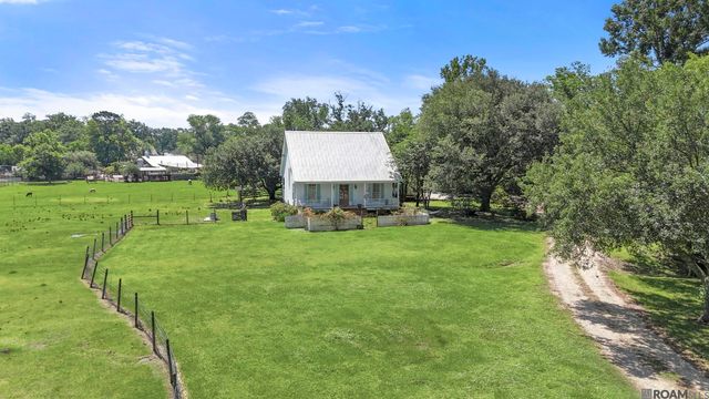 5474 Bayou Paul Rd, St Gabriel, LA 70776