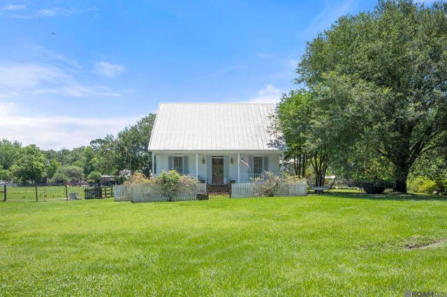 5474 Bayou Paul Rd, St Gabriel, LA 70776