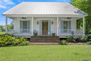 5474 Bayou Paul Rd, St Gabriel, LA 70776