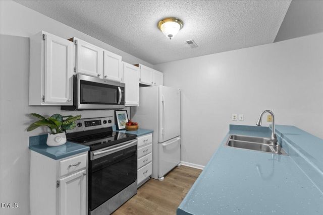 2672 Hitchcock Drive, Durham, NC 27705