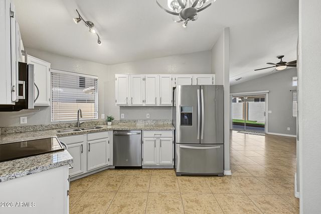 8914 W PORT AU PRINCE Lane, Peoria, AZ 85381