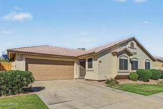 8914 W PORT AU PRINCE Lane, Peoria, AZ 85381