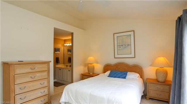 1044 Woodshire LN B203, Naples, FL 34105