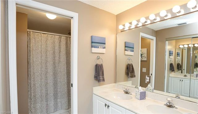 1044 Woodshire LN B203, Naples, FL 34105