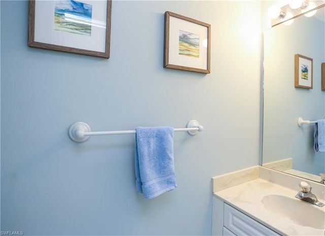 1044 Woodshire LN B203, Naples, FL 34105