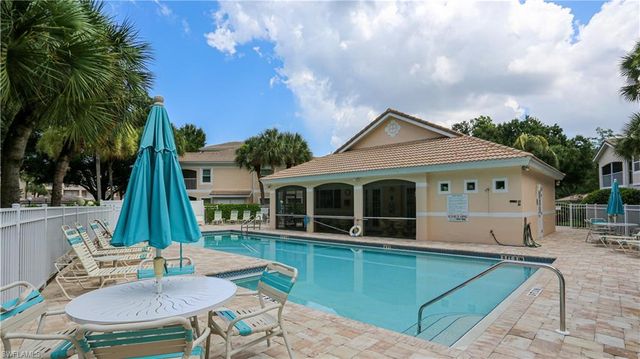 1044 Woodshire LN B203, Naples, FL 34105