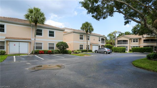 1044 Woodshire LN B203, Naples, FL 34105