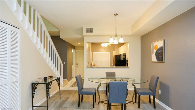 1044 Woodshire LN B203, Naples, FL 34105