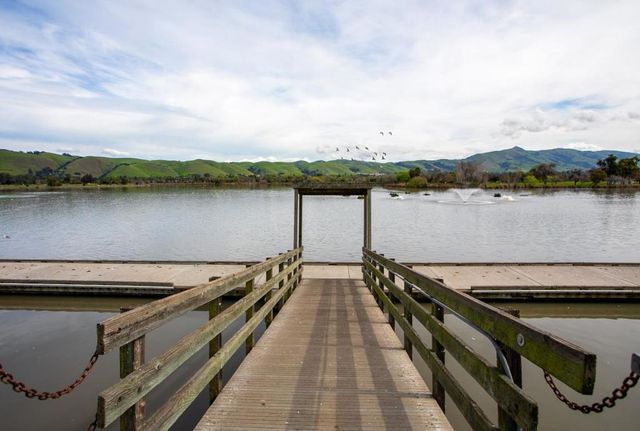 3674 Oakwood Terrace 302, Fremont, CA 94536