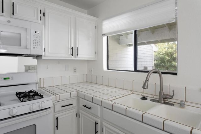 3674 Oakwood Terrace 302, Fremont, CA 94536