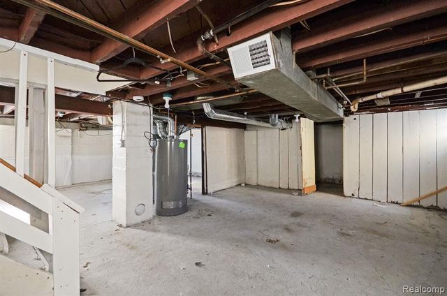 23346 Hoover Road, Warren, MI 48089