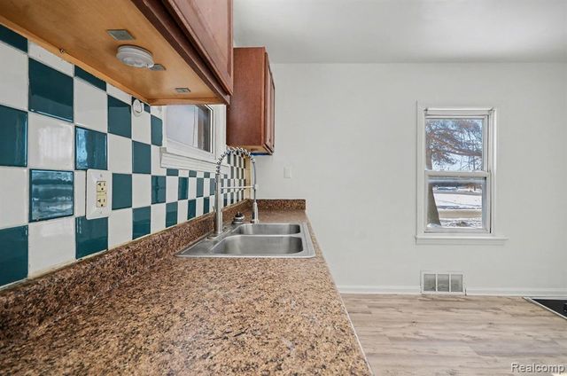 23346 Hoover Road, Warren, MI 48089