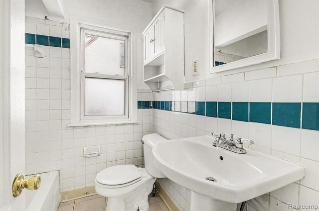 23346 Hoover Road, Warren, MI 48089