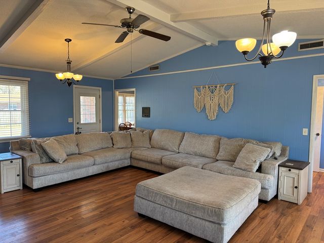 2102 Centenial, Dothan, AL 36303