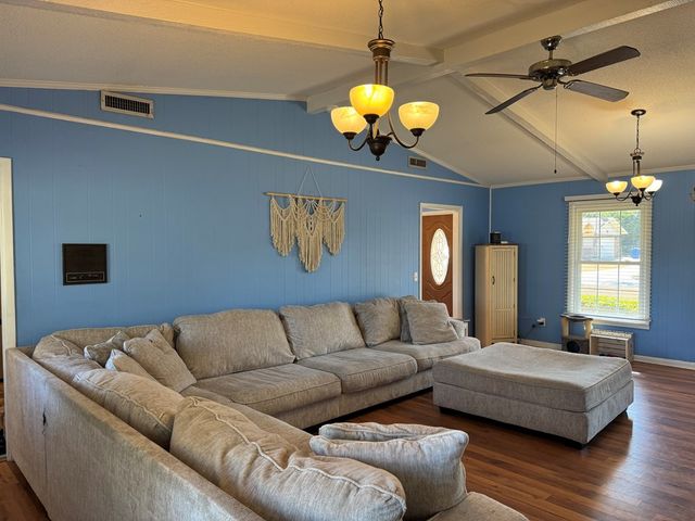 2102 Centenial, Dothan, AL 36303