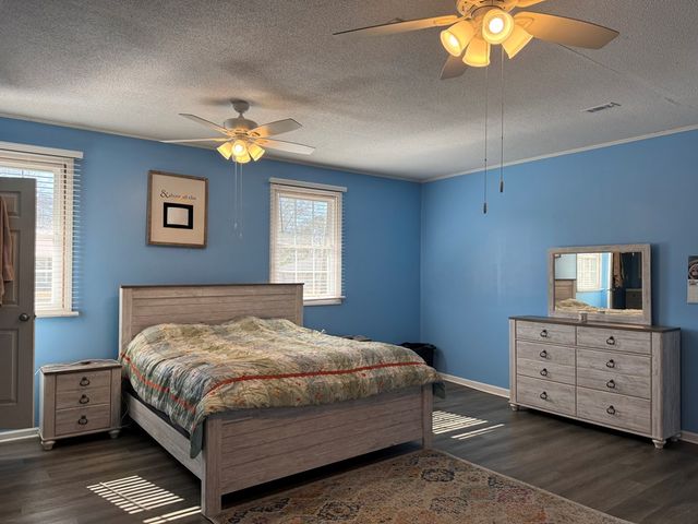 2102 Centenial, Dothan, AL 36303