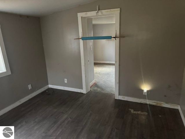 2827 N Luce Road, Alma, MI 48801