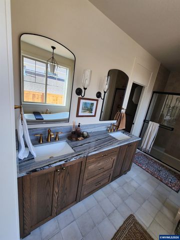 Model A Oriole St, Stayton, OR 97383