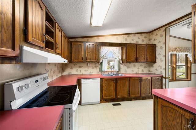 144 Anthony Lane, New Hartford, NY 13413