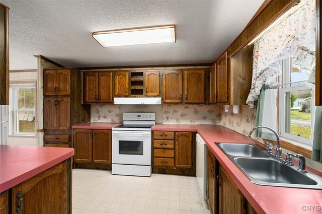 144 Anthony Lane, New Hartford, NY 13413