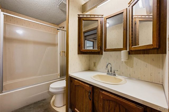 144 Anthony Lane, New Hartford, NY 13413