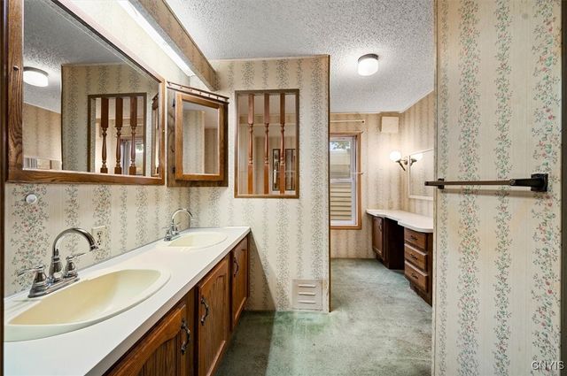 144 Anthony Lane, New Hartford, NY 13413