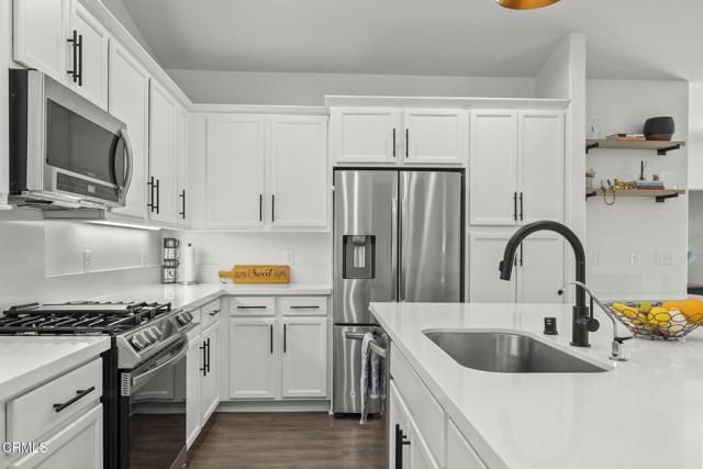 303 N F St 201, Oxnard, CA 93030