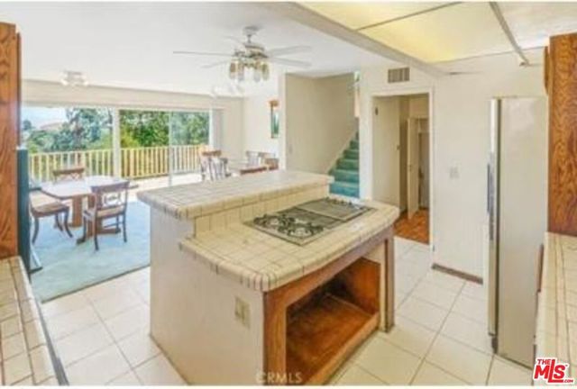 4938 Medina Road, Woodland Hills, CA 91364