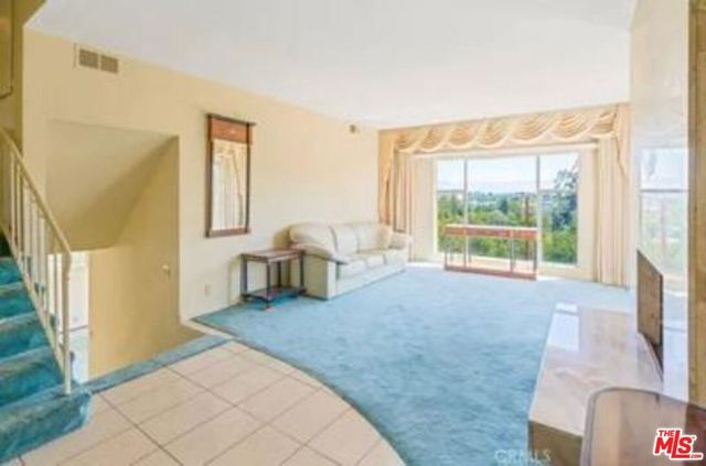 4938 Medina Road, Woodland Hills, CA 91364