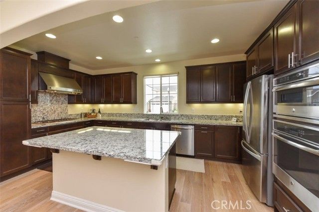 122 Bumblebee, Irvine, CA 92618