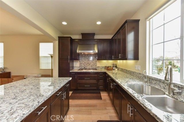 122 Bumblebee, Irvine, CA 92618