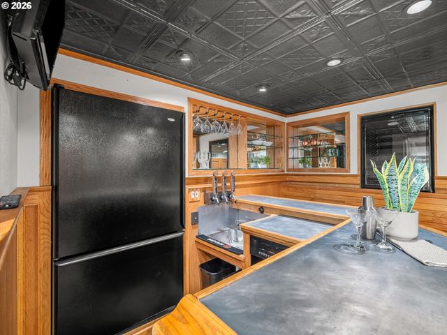 11336 Nw KENZIE Ln, Portland, OR 97229