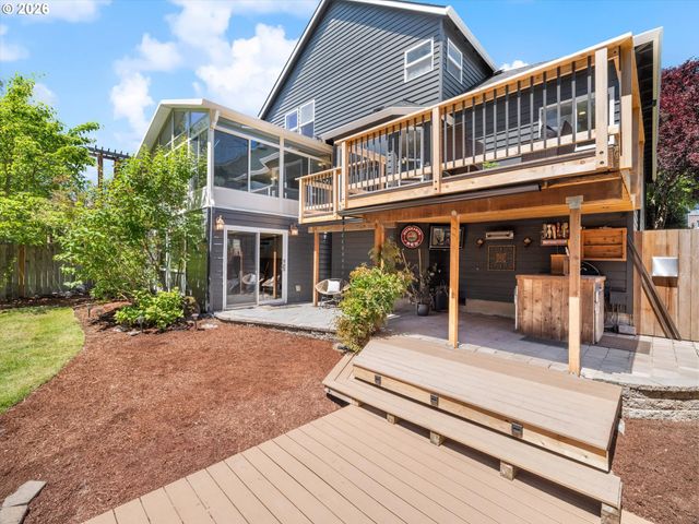 11336 Nw KENZIE Ln, Portland, OR 97229