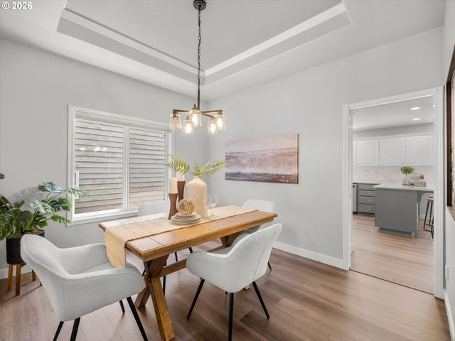 11336 Nw KENZIE Ln, Portland, OR 97229