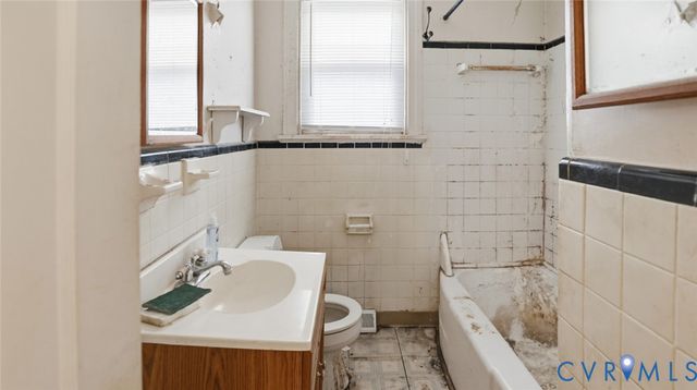 2302 Clarke St, Henrico, VA 23228