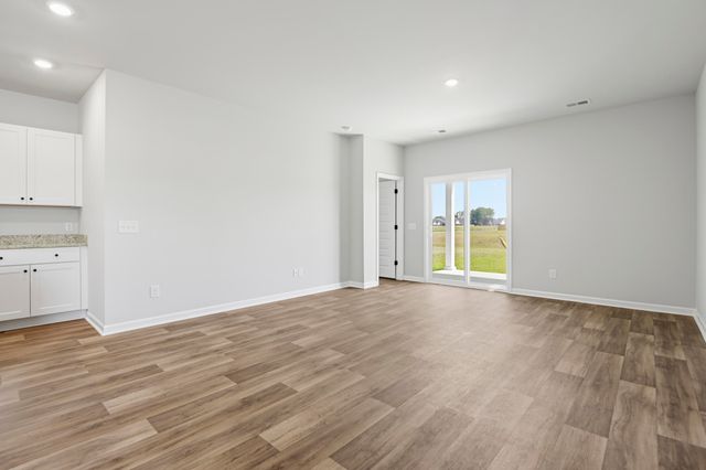 376 Tiliwa Street, Summerville, SC 29486