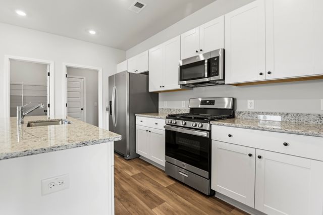 376 Tiliwa Street, Summerville, SC 29486