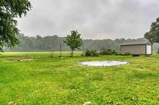 10688 Cricklewood Drive, Newburgh, IN 47630