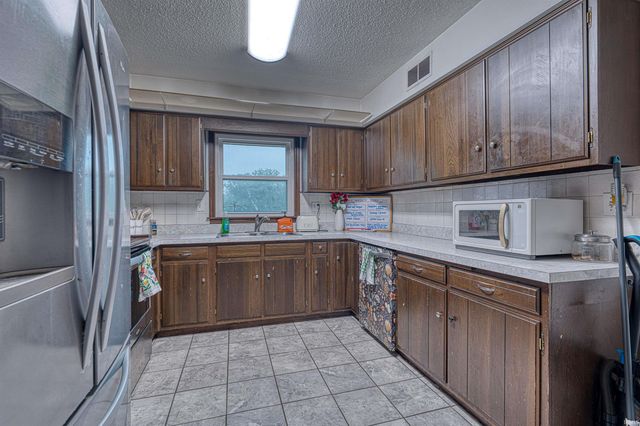 10688 Cricklewood Drive, Newburgh, IN 47630