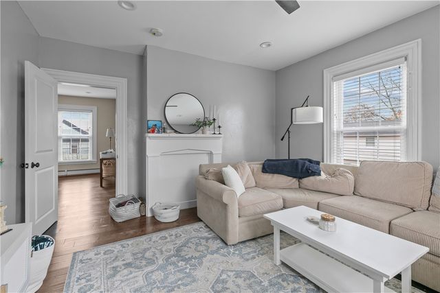 5 Elliot Place, Newport, RI 02840