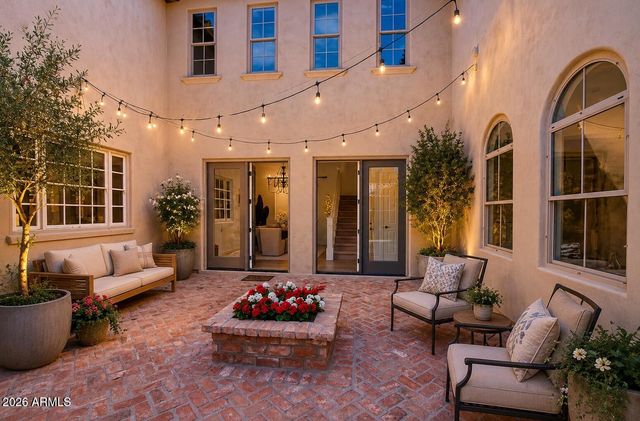 9096 E MOUNTAIN SPRING Road, Scottsdale, AZ 85255