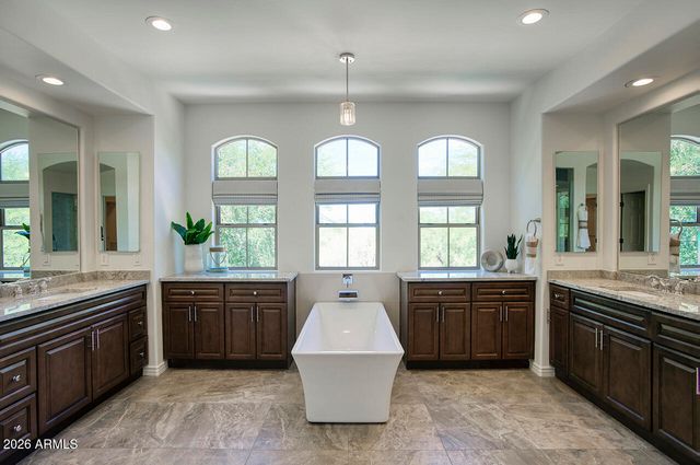 9096 E MOUNTAIN SPRING Road, Scottsdale, AZ 85255