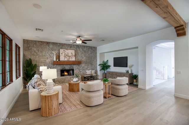 9096 E MOUNTAIN SPRING Road, Scottsdale, AZ 85255