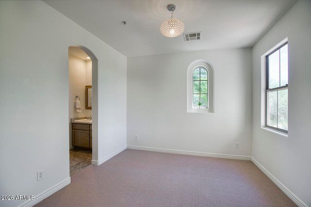 9096 E MOUNTAIN SPRING Road, Scottsdale, AZ 85255