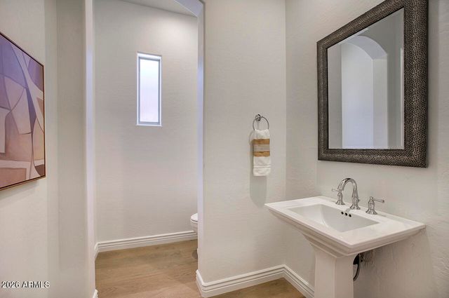 9096 E MOUNTAIN SPRING Road, Scottsdale, AZ 85255
